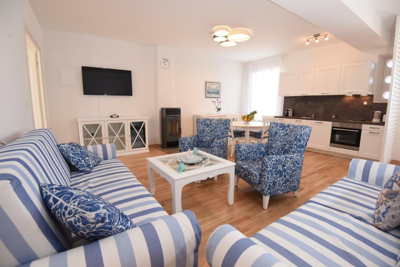 Puntamika Laterna Apartment Zadar Bagian luar foto