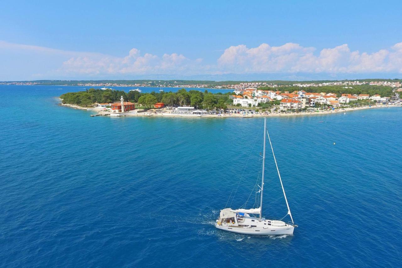 Puntamika Laterna Apartment Zadar Bagian luar foto